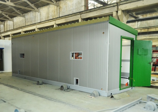 В блочно-модульном здании типа «сэндвич» (КТПНУ)